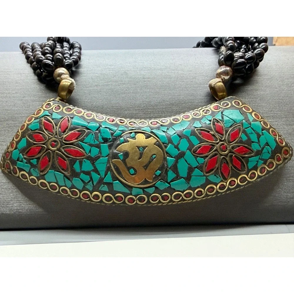 Tibetan Crushed Blue Red Stones  Statement‎ Pendant Necklace Glass Beaded Multi